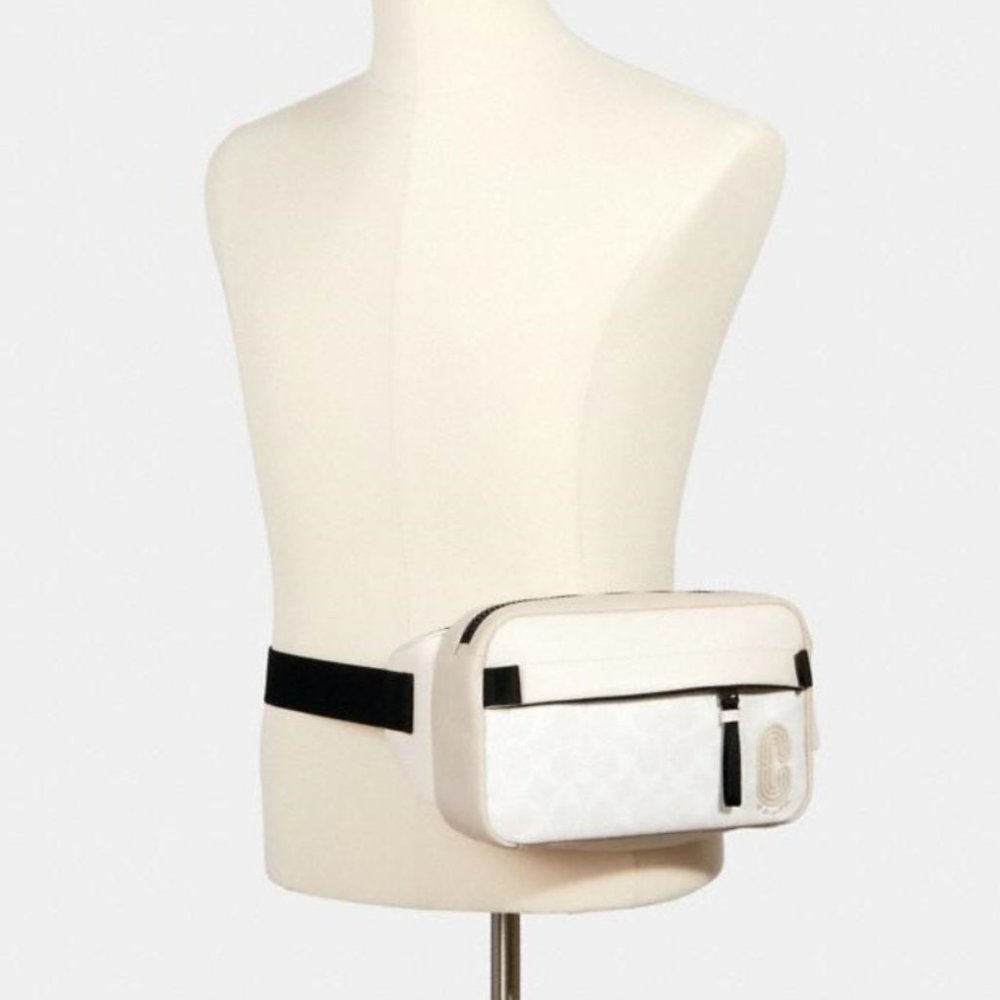 COACH: Edge Belt Signature Canvas Bag